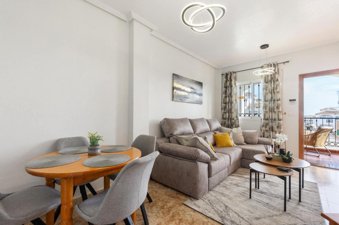 Cb Living - Homely Apartment Cinuelica, Punta Prima Dehesa de Campoamor  Bagian luar foto